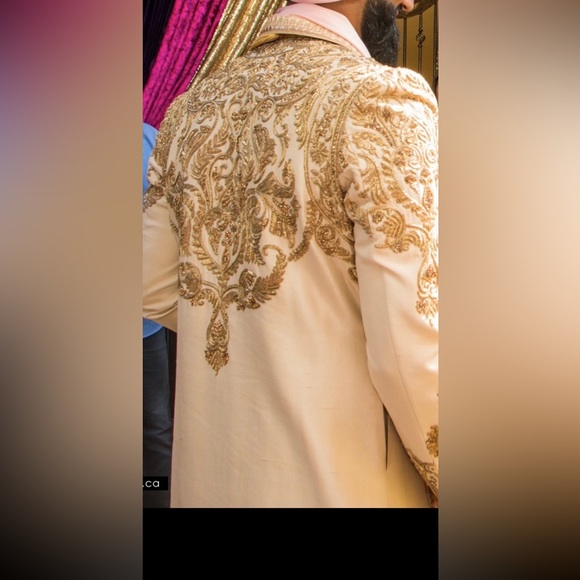 Mens - Indian wedding outfit - Picture 3 of 5
